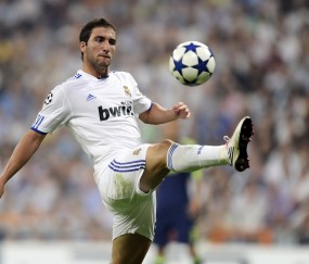 开云世界杯2026-跨界之战，当NBA总决赛遇上CBA传奇，爵士速胜广东背后的篮球哲学