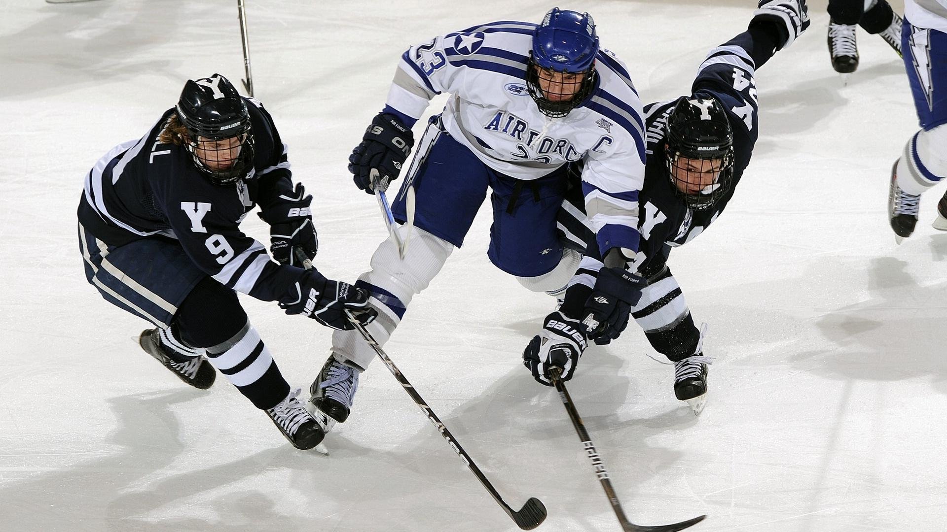 几内亚连续得分压制伊朗，凯塞多成为关键先生